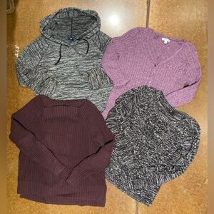 Bundle Lot 4 sweaters size medium